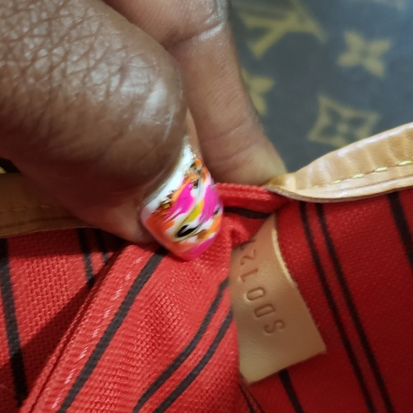 Louis Vuitton mm with pouch and receipt no offers please sold on another site - Picture 6 of 8